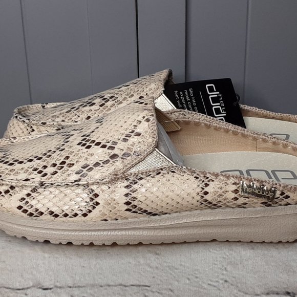 hey dude lexi slip on